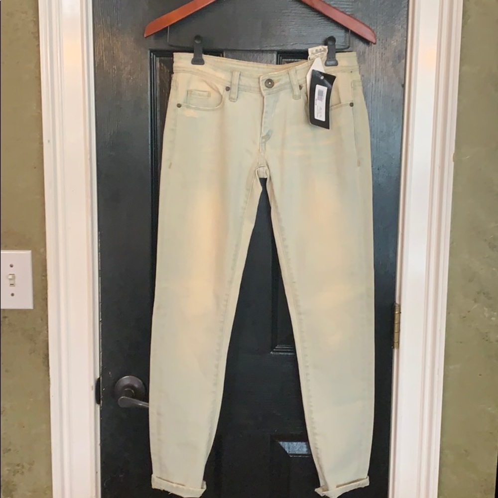New BLANK NYC light wash jeans 25